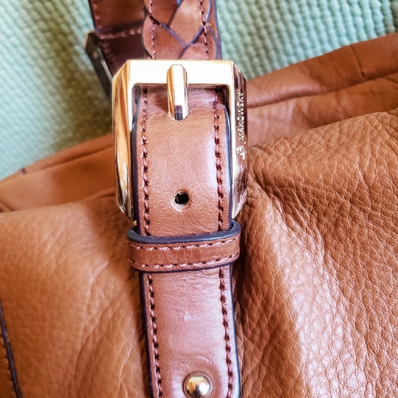 B Makowsky Leather handbag - Picture 4 of 8